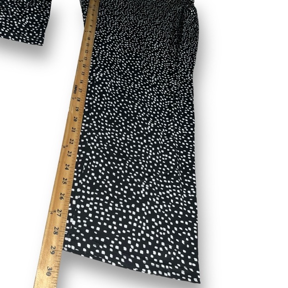AVENUE Super Stretch Abstract Polka Dot Black White Pull On Ankle Pants 26 28 - Picture 6 of 8